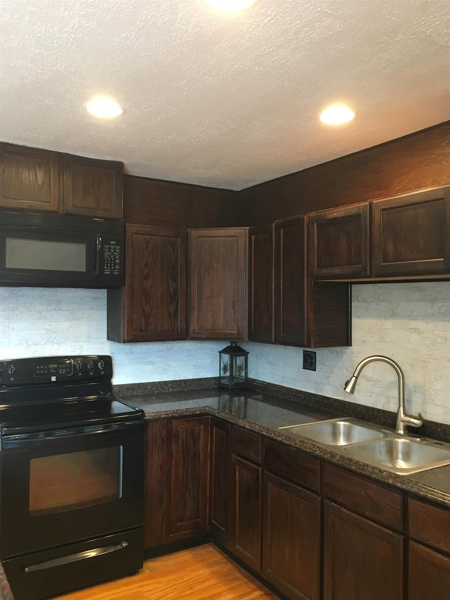 14641 Old State Road Evansville, IN 47725 - Photo 4 of 30 Gallery Image 4