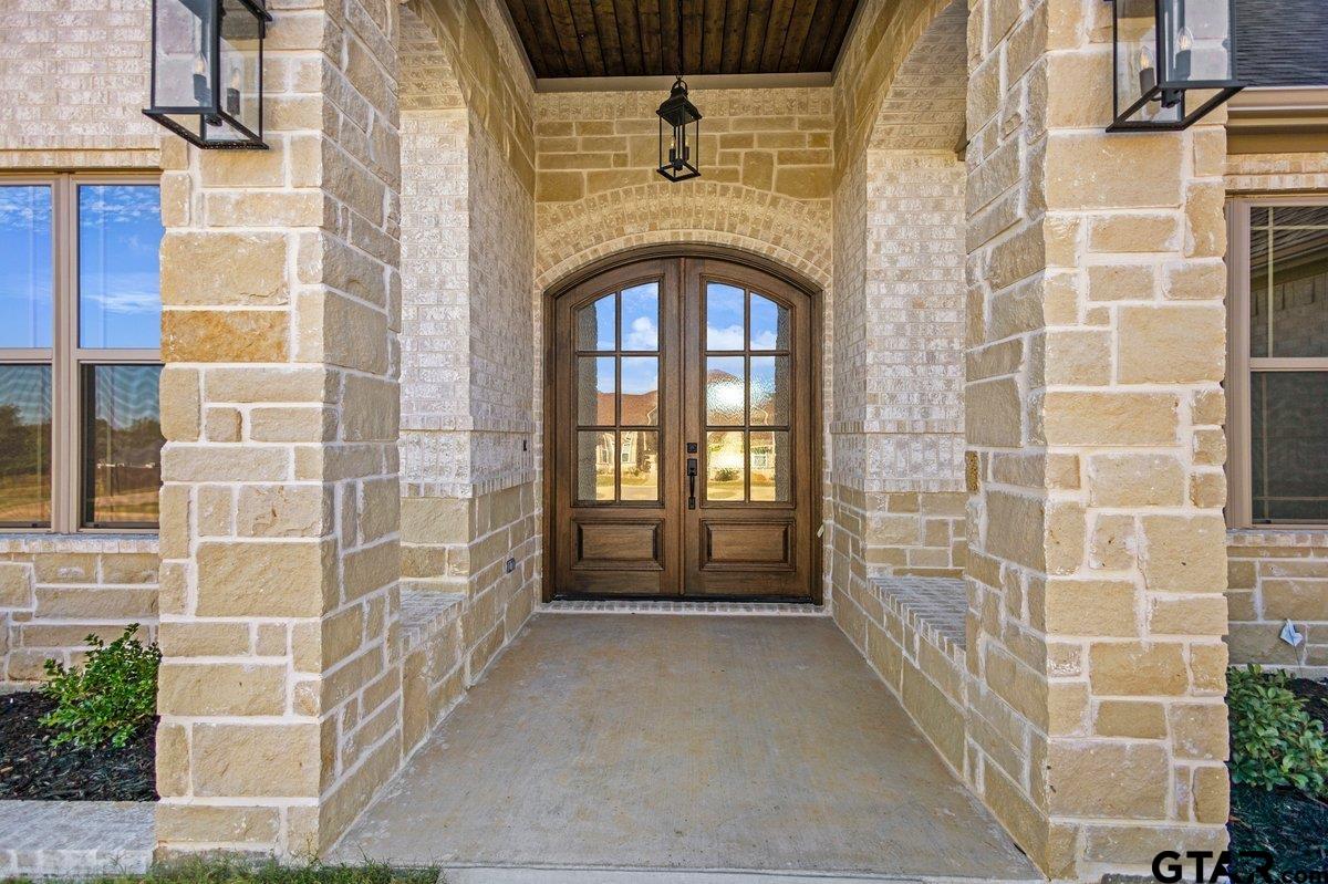 15531 Sugar Rdg Lane Flint, TX 75762 - Photo 4 of 45 a view of entrance