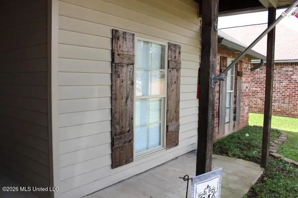 $259,900 | 516 Brighton Trail, Florence, MS 39073