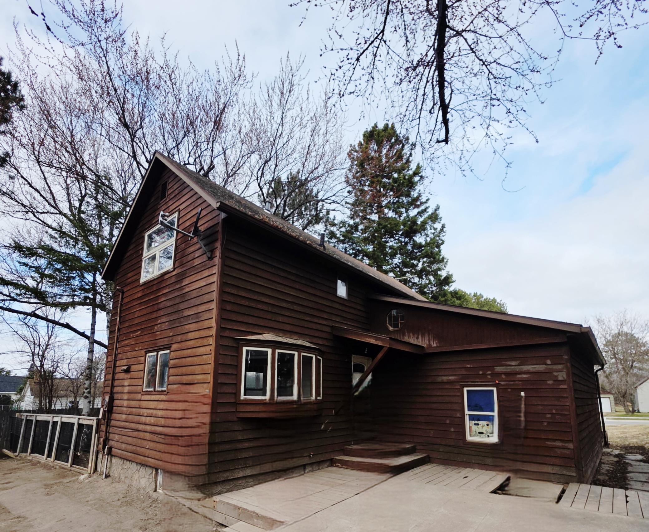 757 3rd Street Northwest Chisholm, MN 55719 - Photo 1 of 9