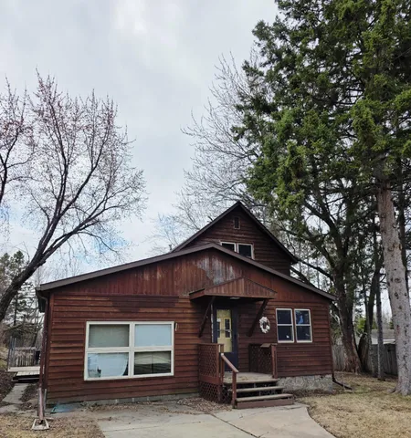 $52,000 | 757 3rd Street Northwest, Chisholm, MN 55719