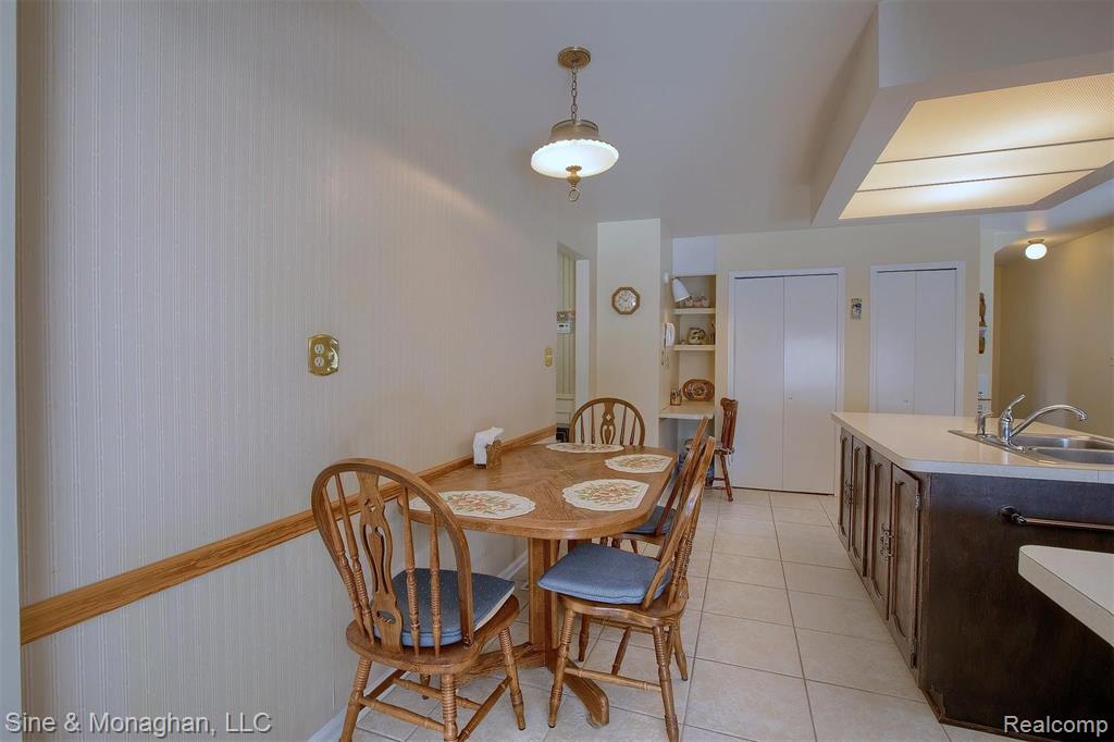 35 Vernier Road Grosse Pointe Shores, MI 48236 - Photo 11 of 38