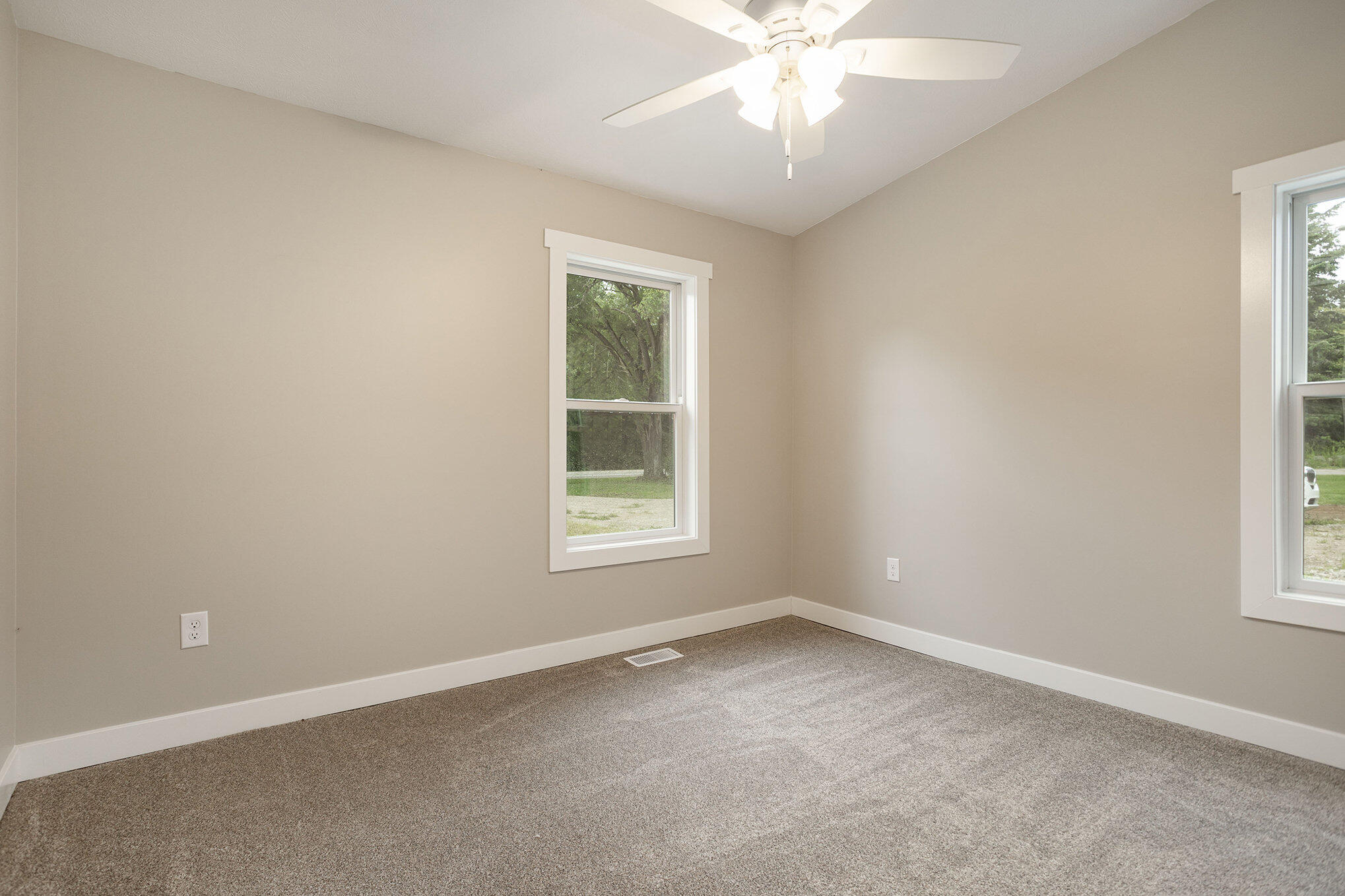 965 Mendon Road Sherwood, MI 49089 - Photo 13 of 31 013_965_mendon_rd_sherwood_mi_49089-18