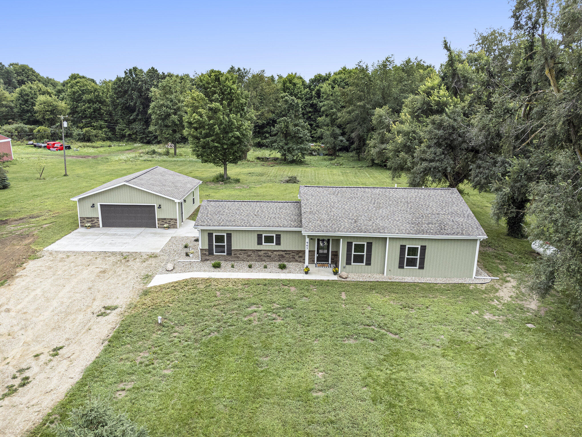 965 Mendon Road Sherwood, MI 49089 - Photo 4 of 31 004_965_mendon_rd_sherwood_mi_49089-1