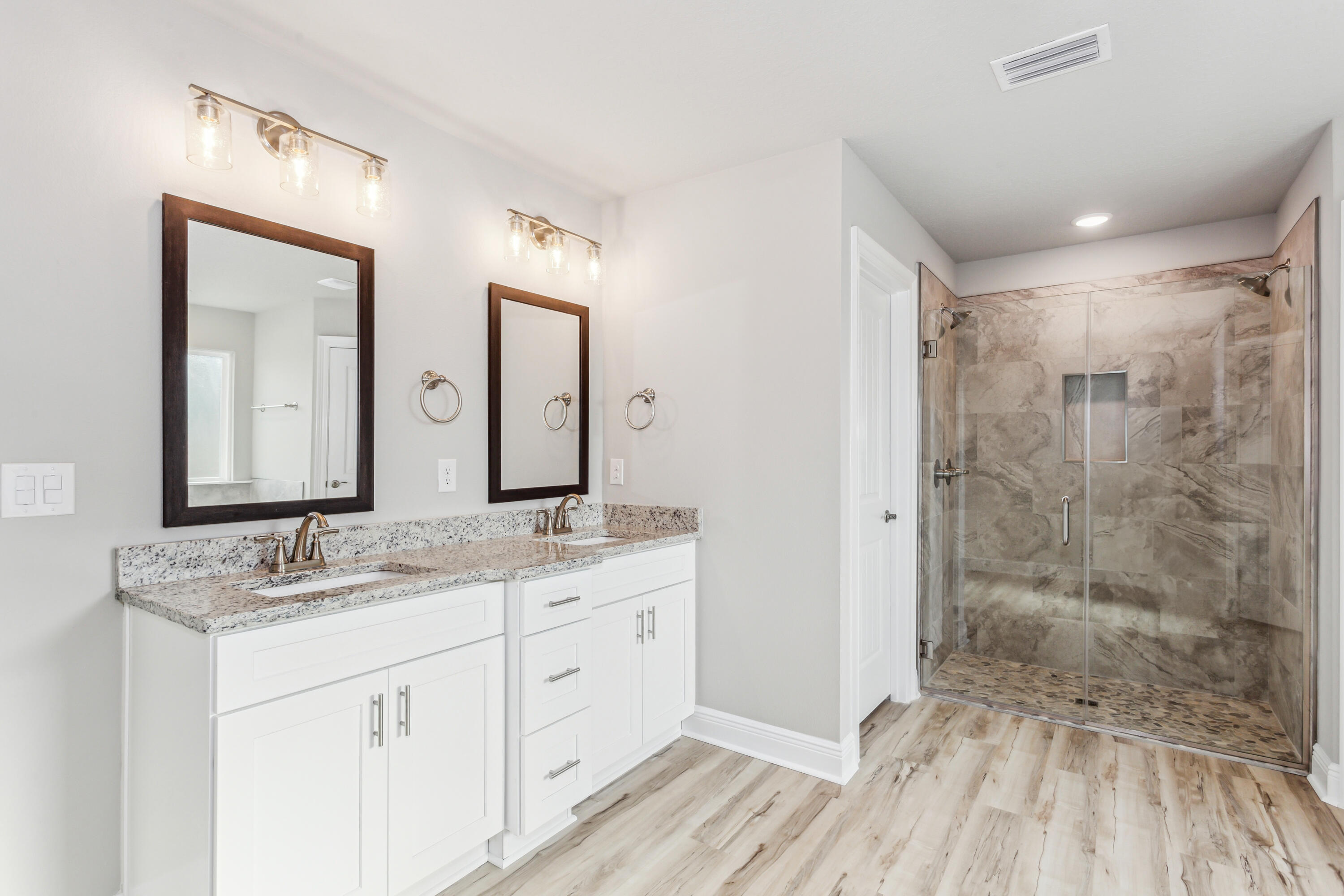 4859 Horace Lunsford Road Milton, FL 32570 - Photo 12 of 21 8576 La Salle Dr-20