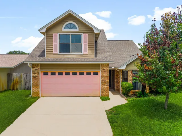 $315,000 | 206 Woodland Park Circle, Mary Esther, FL 32569