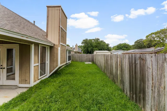 $299,000 | 206 Woodland Park Circle, Mary Esther, FL 32569