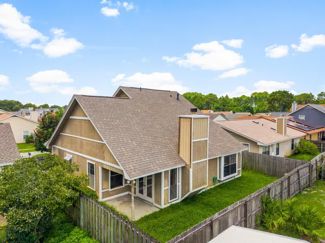 $299,000 | 206 Woodland Park Circle, Mary Esther, FL 32569