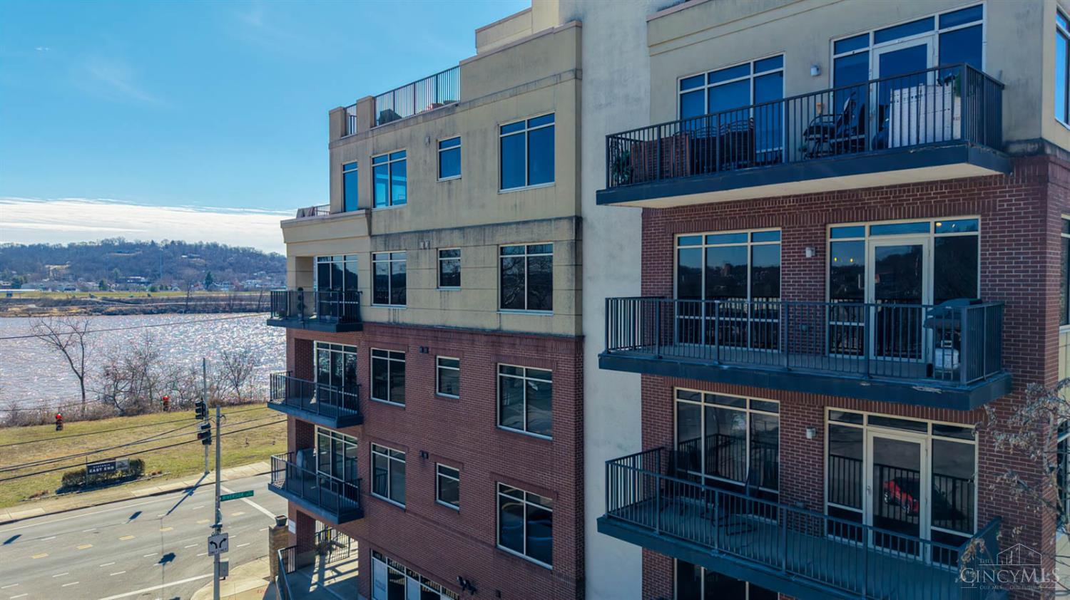 2260 Riverside Drive, Unit 402 Cincinnati, OH 45202 - Photo 34 of 42