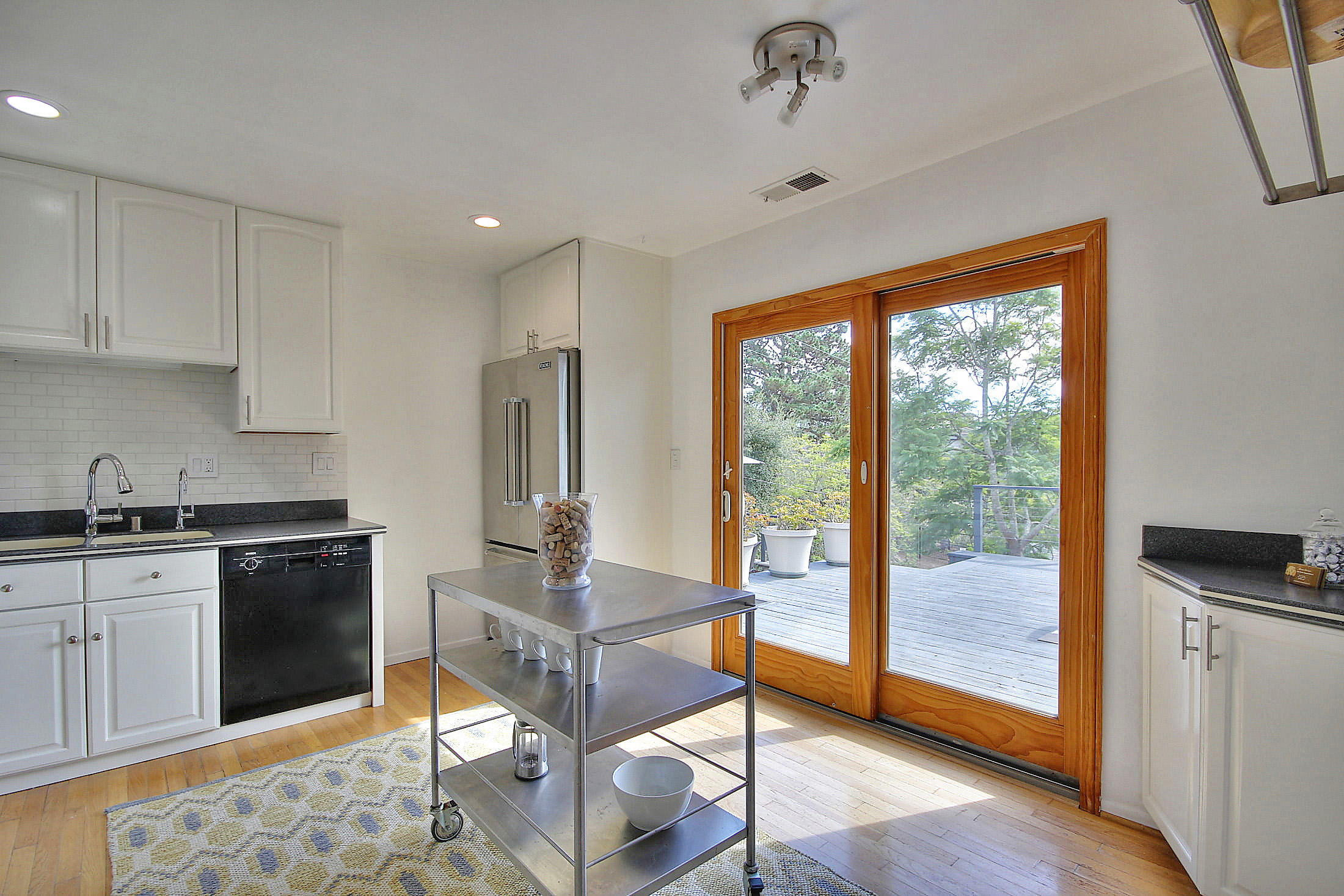 1332 Kenwood Road Santa Barbara, CA 93109 - Photo 12 of 27 16
