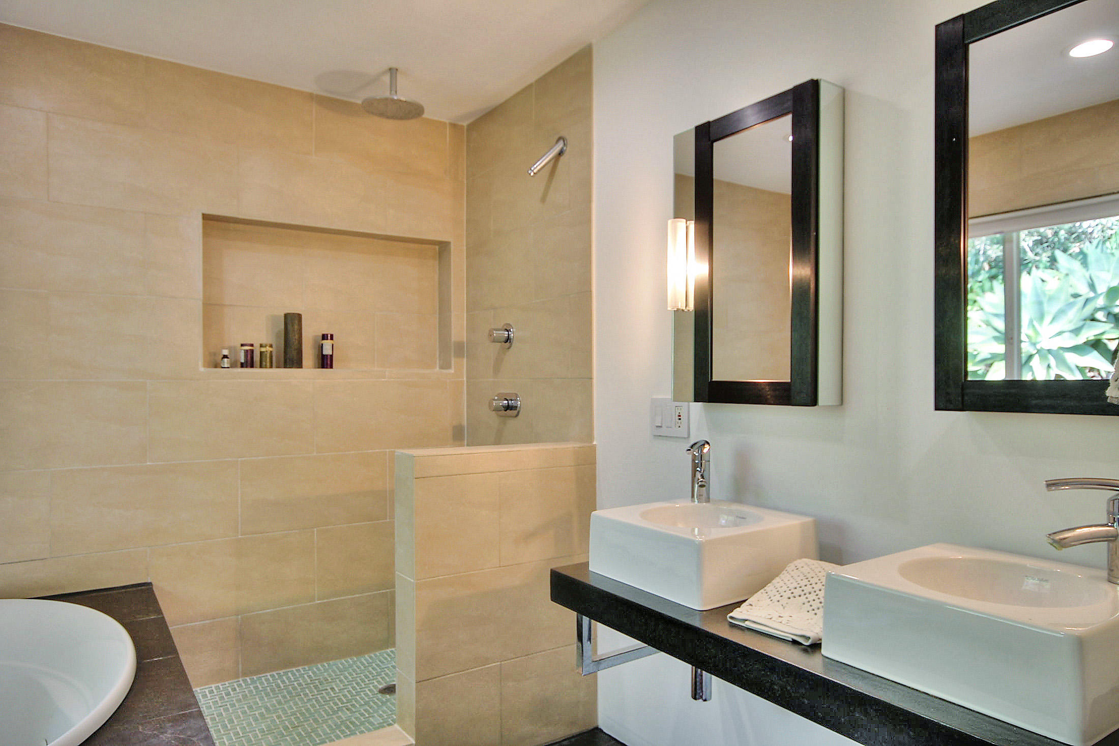 1332 Kenwood Road Santa Barbara, CA 93109 - Photo 17 of 27 18