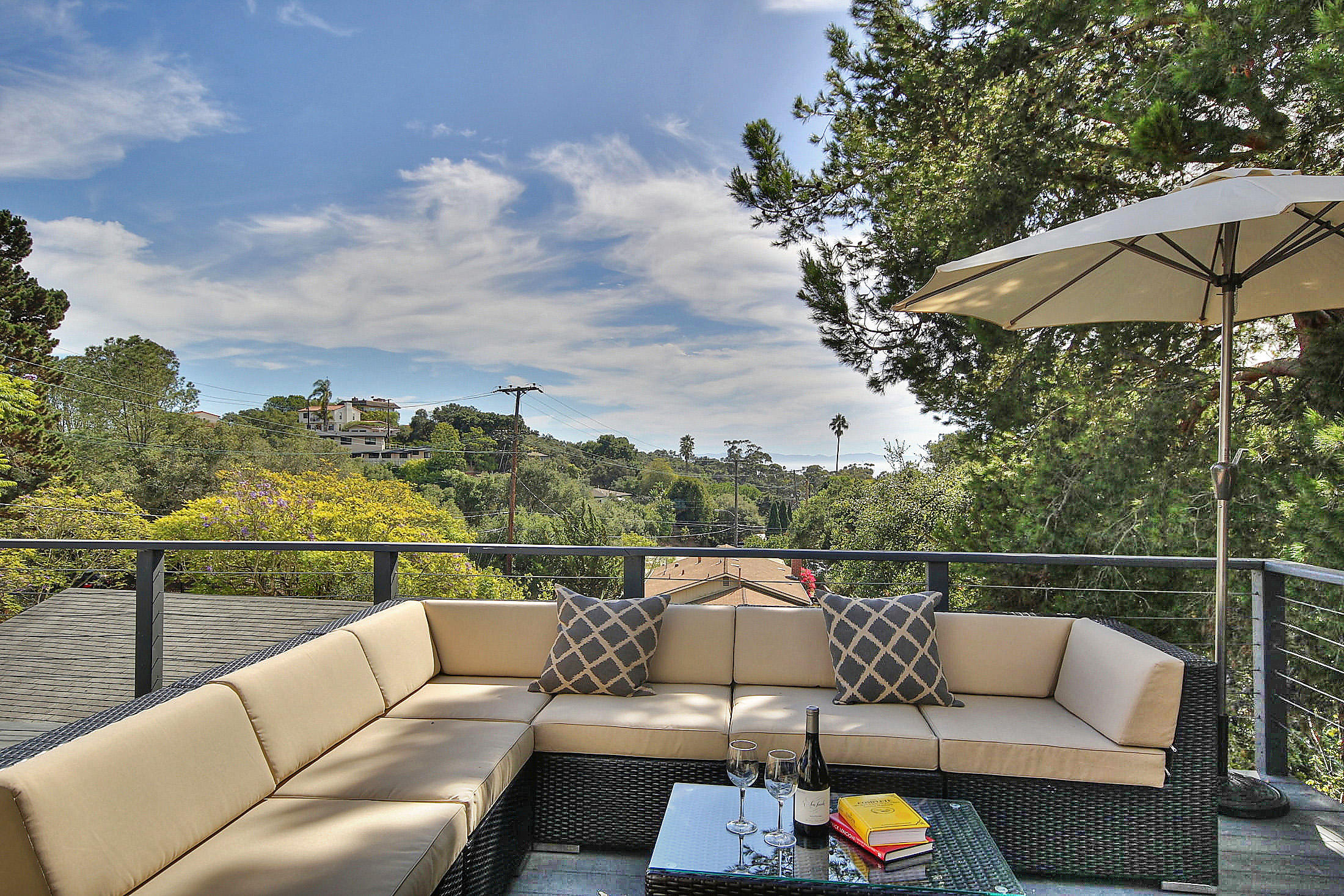 1332 Kenwood Road Santa Barbara, CA 93109 - Photo 2 of 27 10