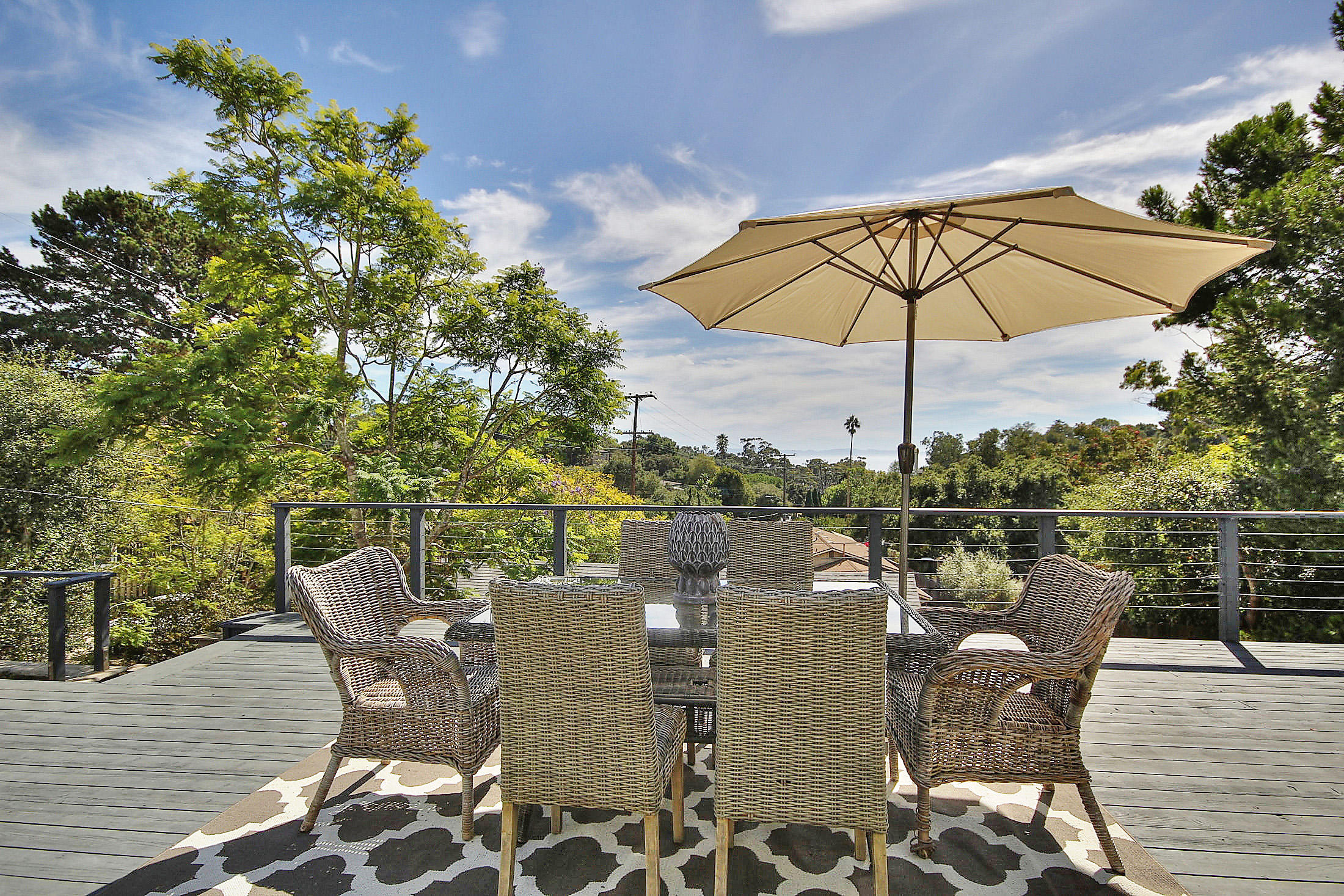 1332 Kenwood Road Santa Barbara, CA 93109 - Photo 5 of 27 9