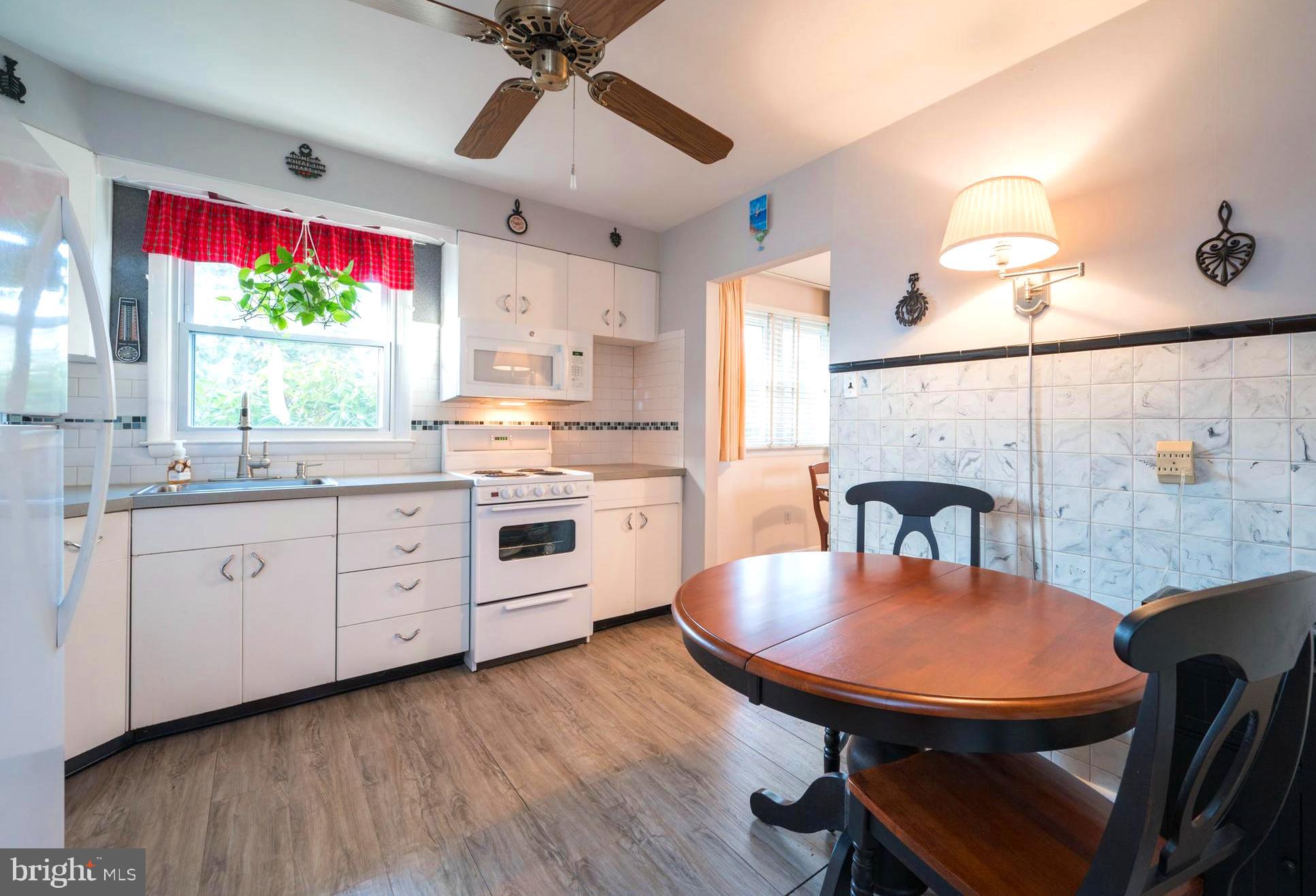 119 Ashbrook Road Cherry Hill, NJ 08034 - Photo 4 of 17