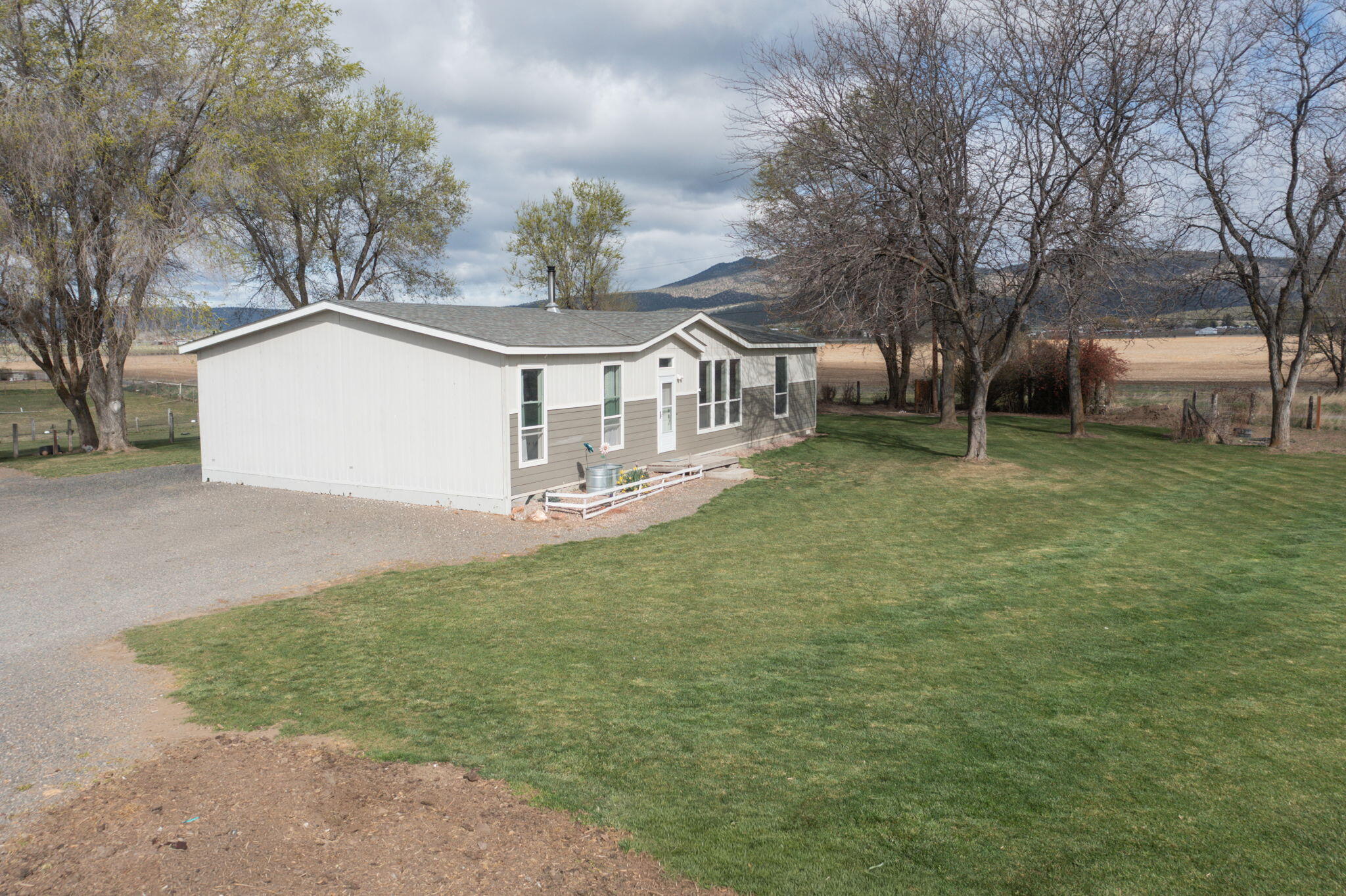7651 Edwards Road Prineville, OR 97754 - Photo 5 of 54 2026_04_02_7651_NE_Edwards_Rd_Pv_drone-2