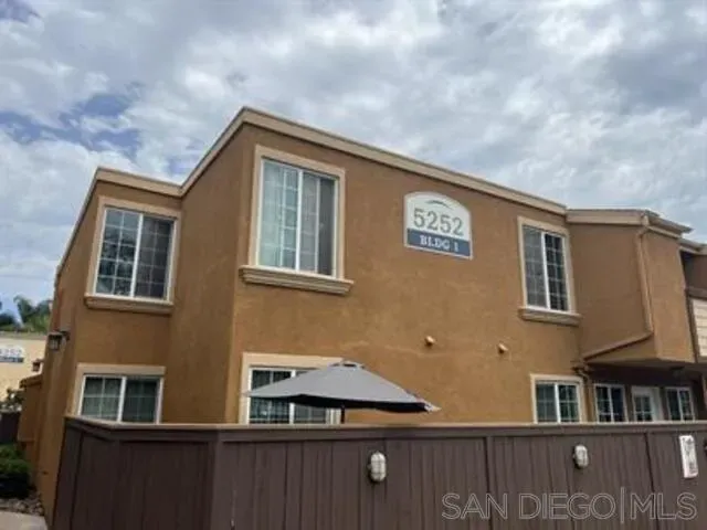$2,550 | 5252 Balboa Arms Drive, Unit 207, San Diego, CA 92117