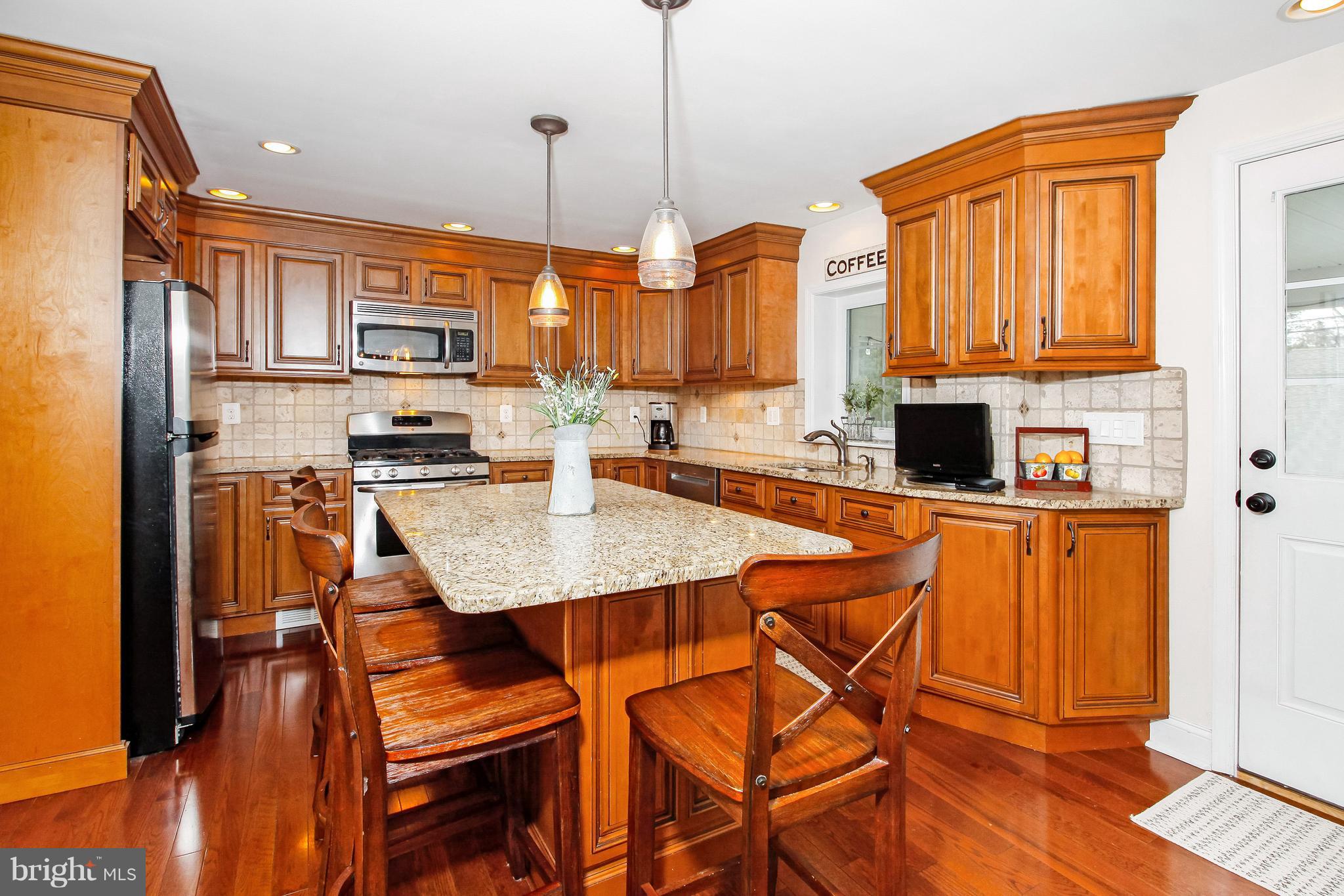 429 Wheatsheaf Road Springfield, PA 19064 - Photo 13 of 32