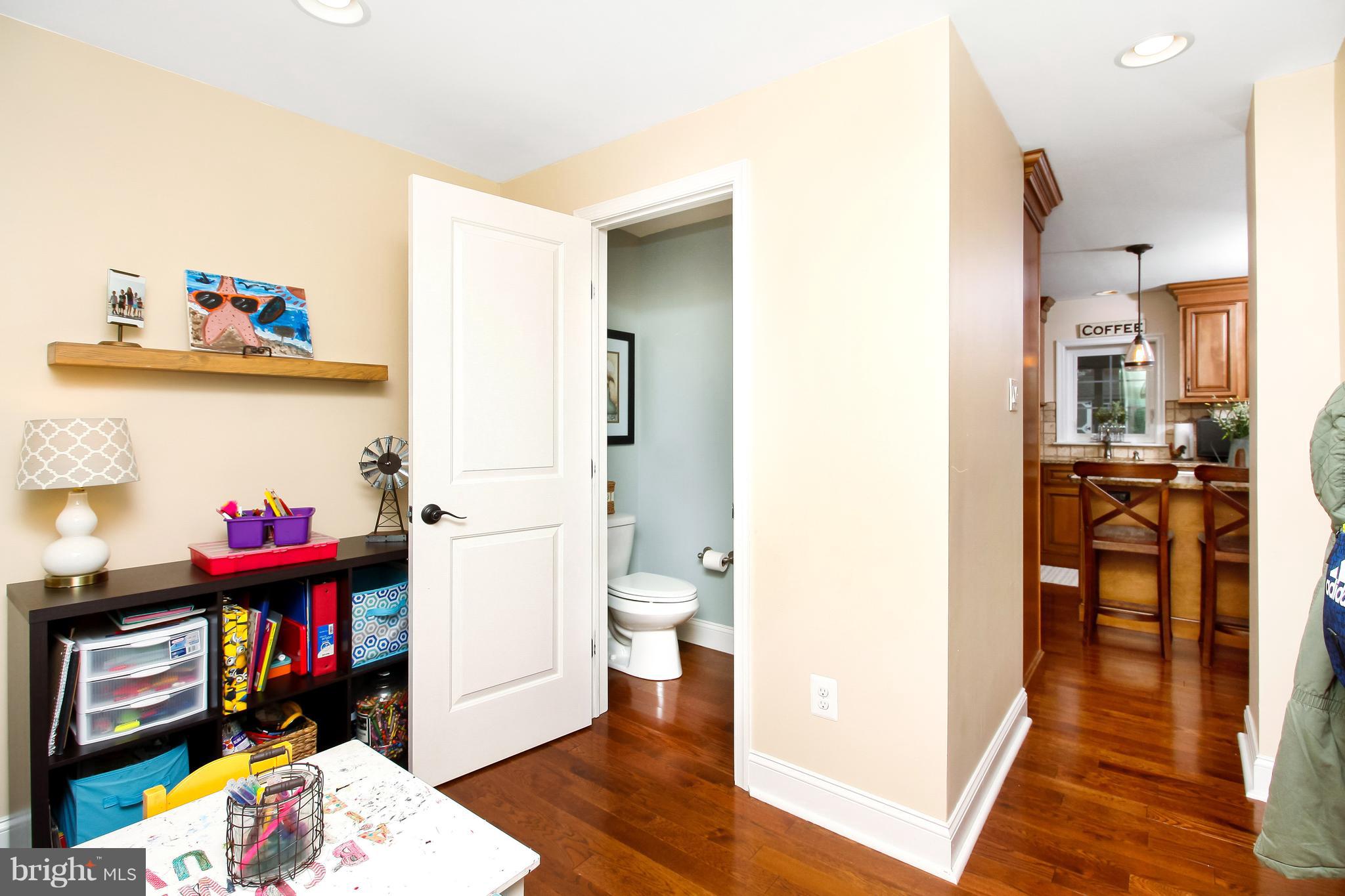 429 Wheatsheaf Road Springfield, PA 19064 - Photo 15 of 32 craft room, play room, or even home office