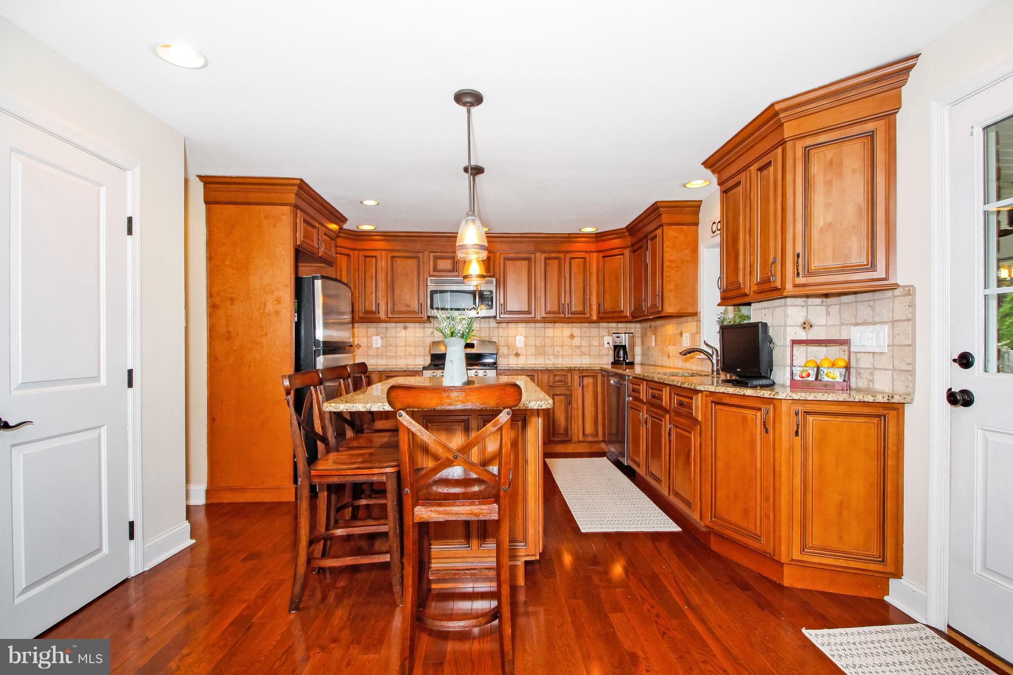 429 Wheatsheaf Road Springfield, PA 19064 - Photo 9 of 32