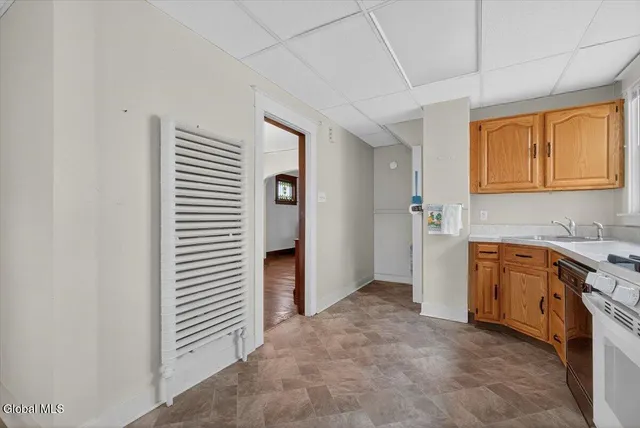 $219,000 | 3 Twiller Street, Albany, NY 12209