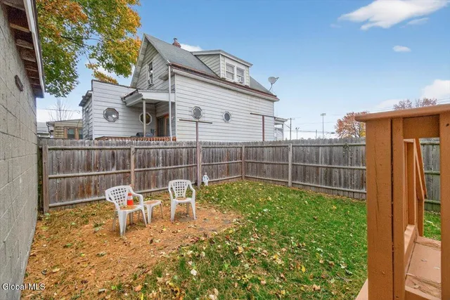 $219,000 | 3 Twiller Street, Albany, NY 12209