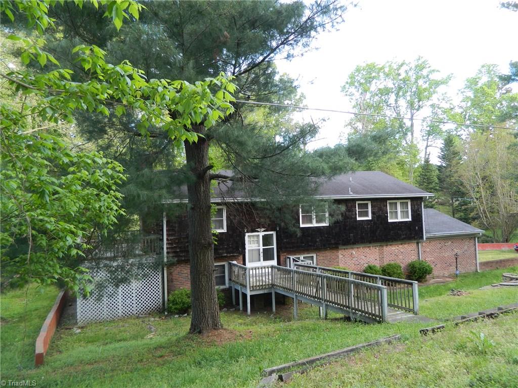 3617 Rolling Road High Point, NC 27265 - Photo 2 of 21