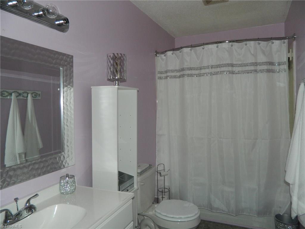 3617 Rolling Road High Point, NC 27265 - Photo 12 of 21