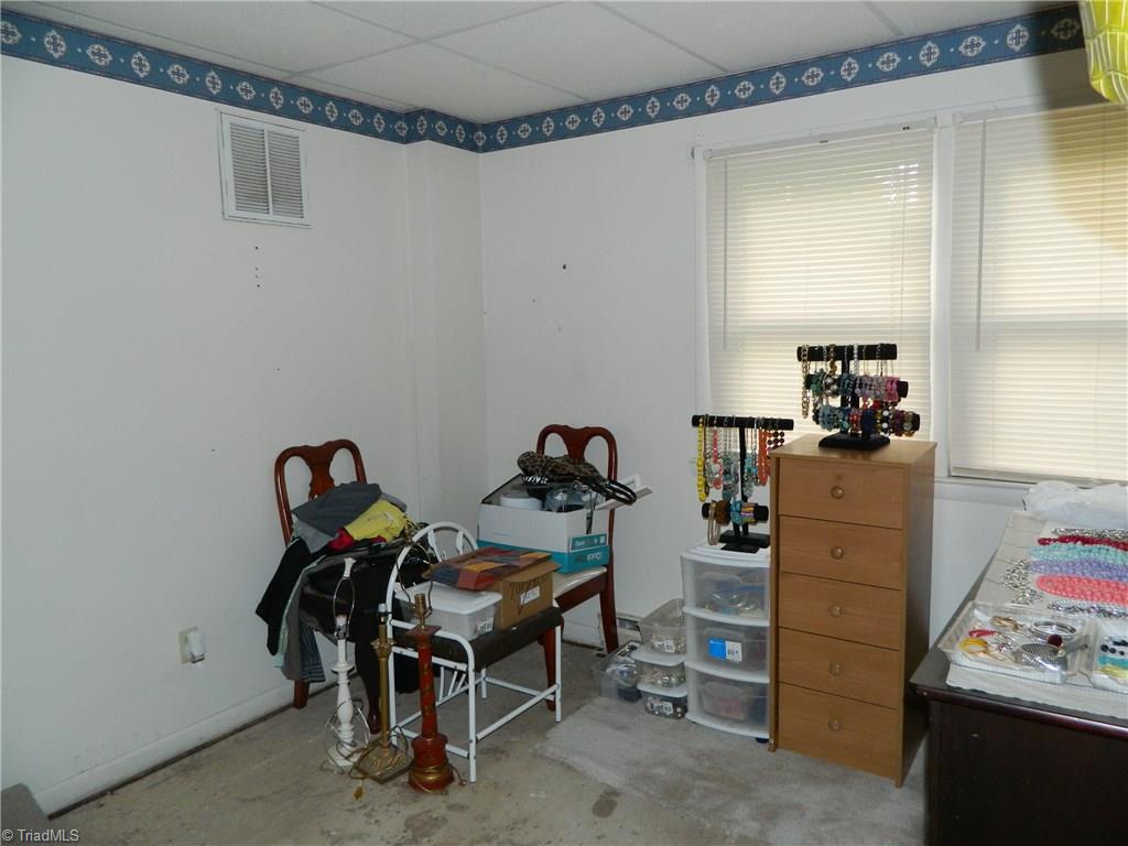 3617 Rolling Road High Point, NC 27265 - Photo 20 of 21