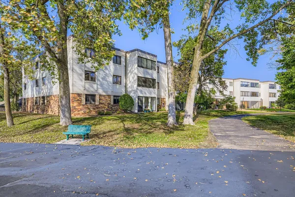 $225,000 | 4465 Trenton Lane North, Unit 109, Plymouth, MN 55442