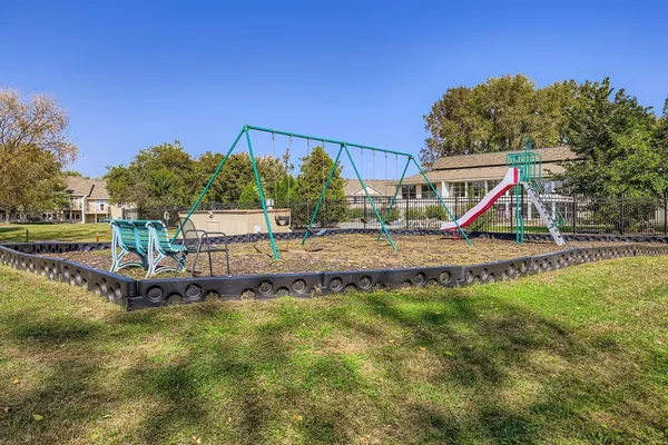 $225,000 | 4465 Trenton Lane North, Unit 109, Plymouth, MN 55442