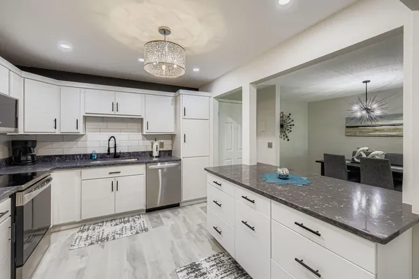 $225,000 | 4465 Trenton Lane North, Unit 109, Plymouth, MN 55442