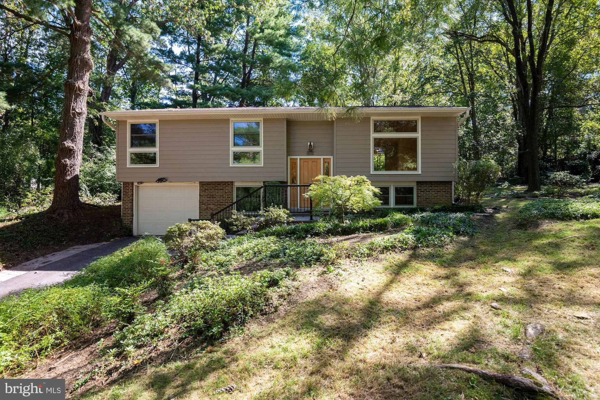 Welcome to 11025 Howland Drive!