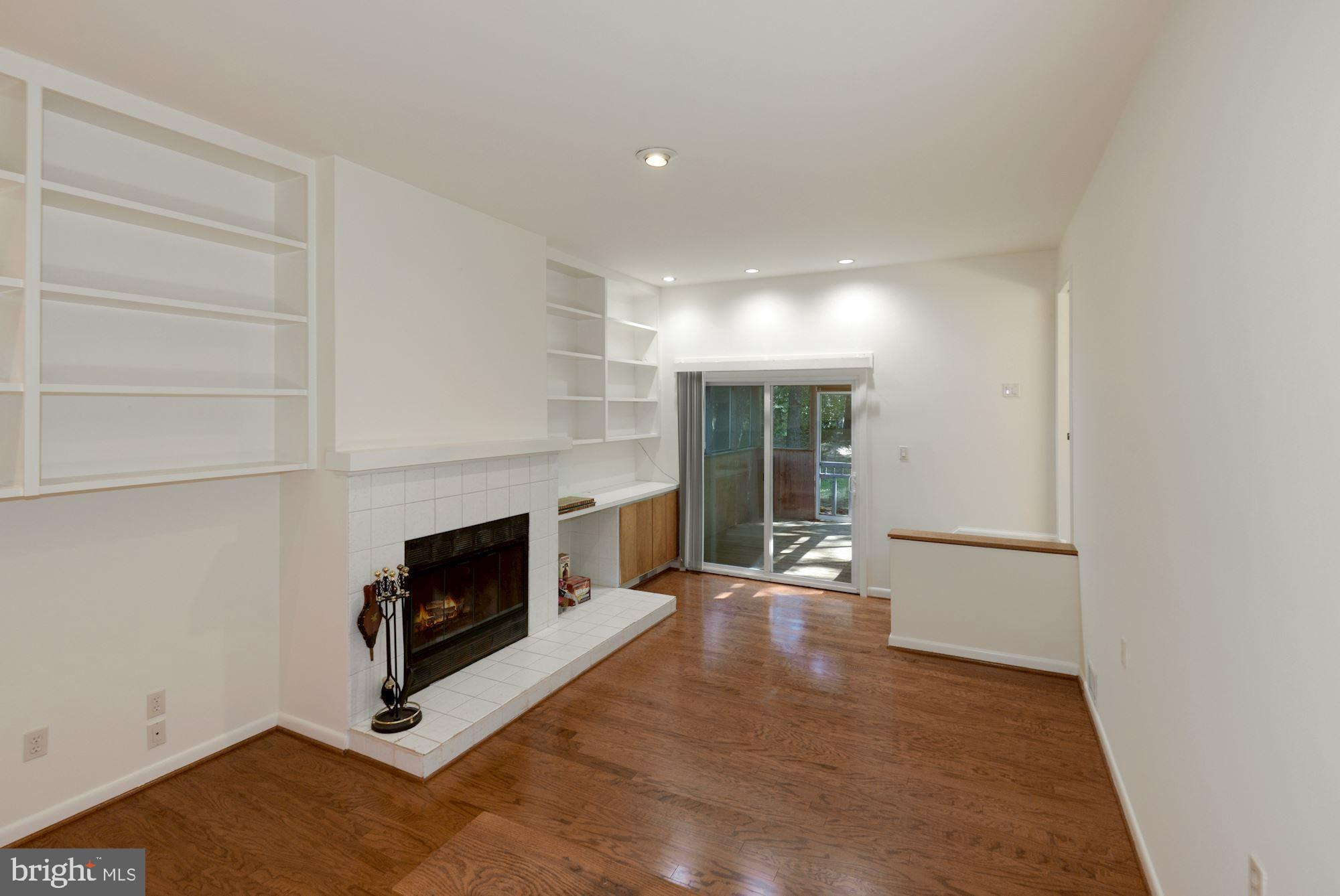 11025 Howland Drive Reston, VA 20191 - Photo 10 of 19 Incredible Primary Bedroom!