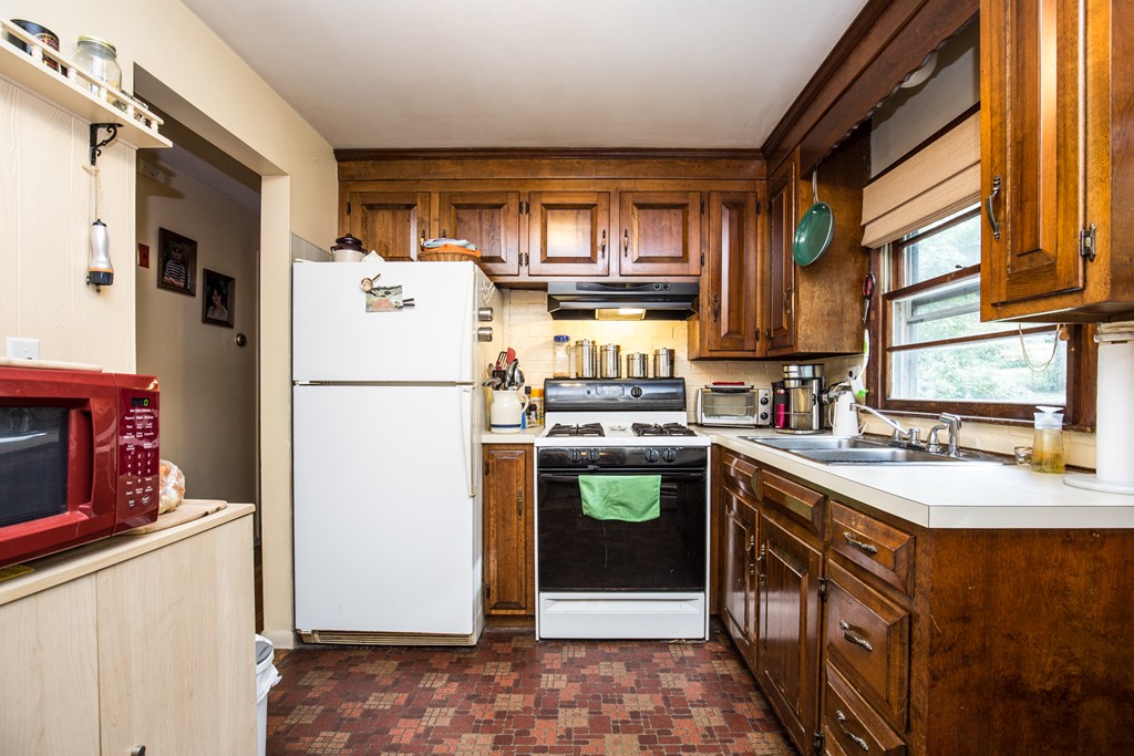 26 Birch Meadow Road Merrimac, MA 01860 - Photo 4 of 8