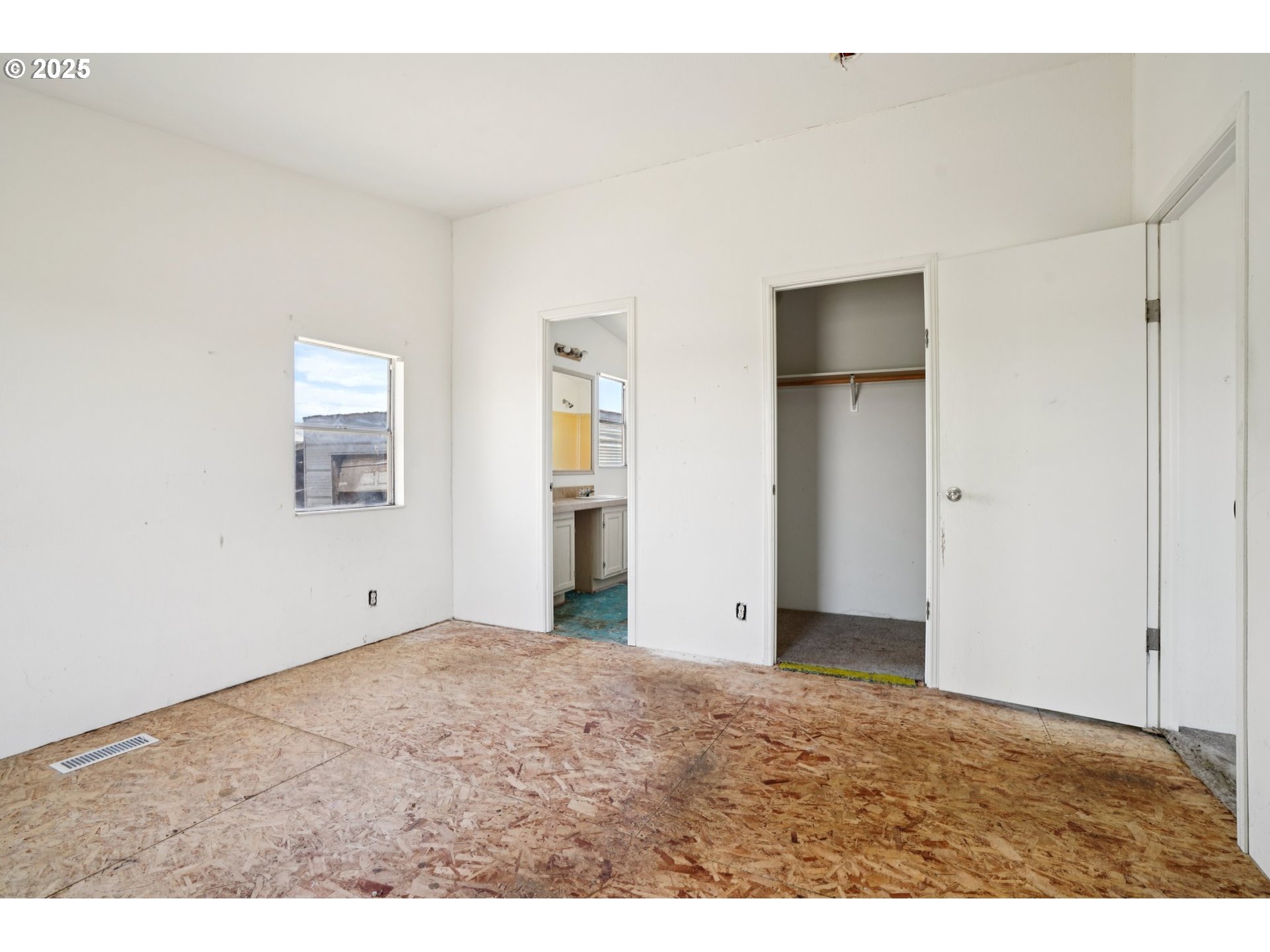 6696 Little Road Southeast Turner, OR 97392 - Photo 15 of 31 Gallery Image 15
