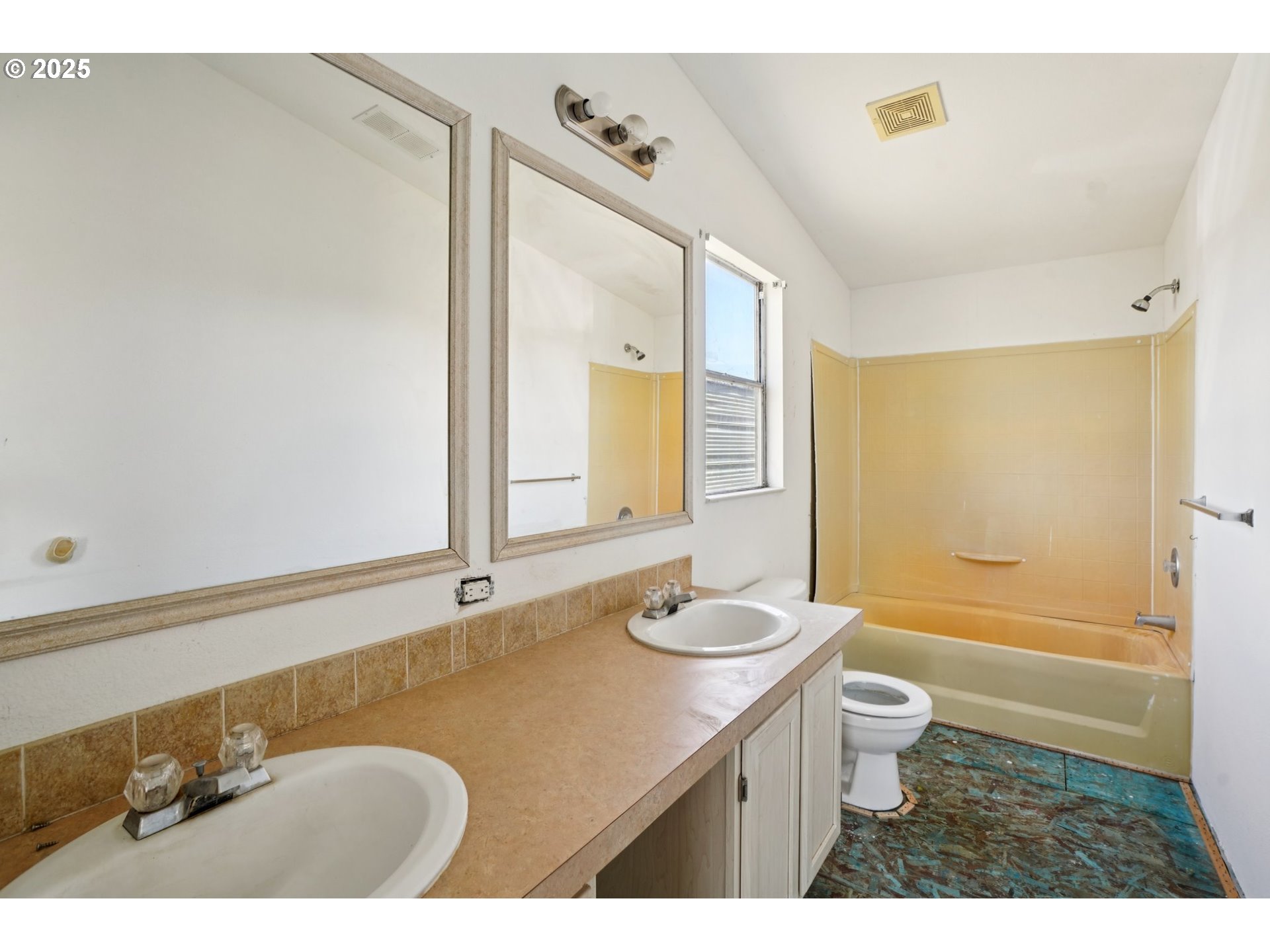 6696 Little Road Southeast Turner, OR 97392 - Photo 16 of 31 Gallery Image 16