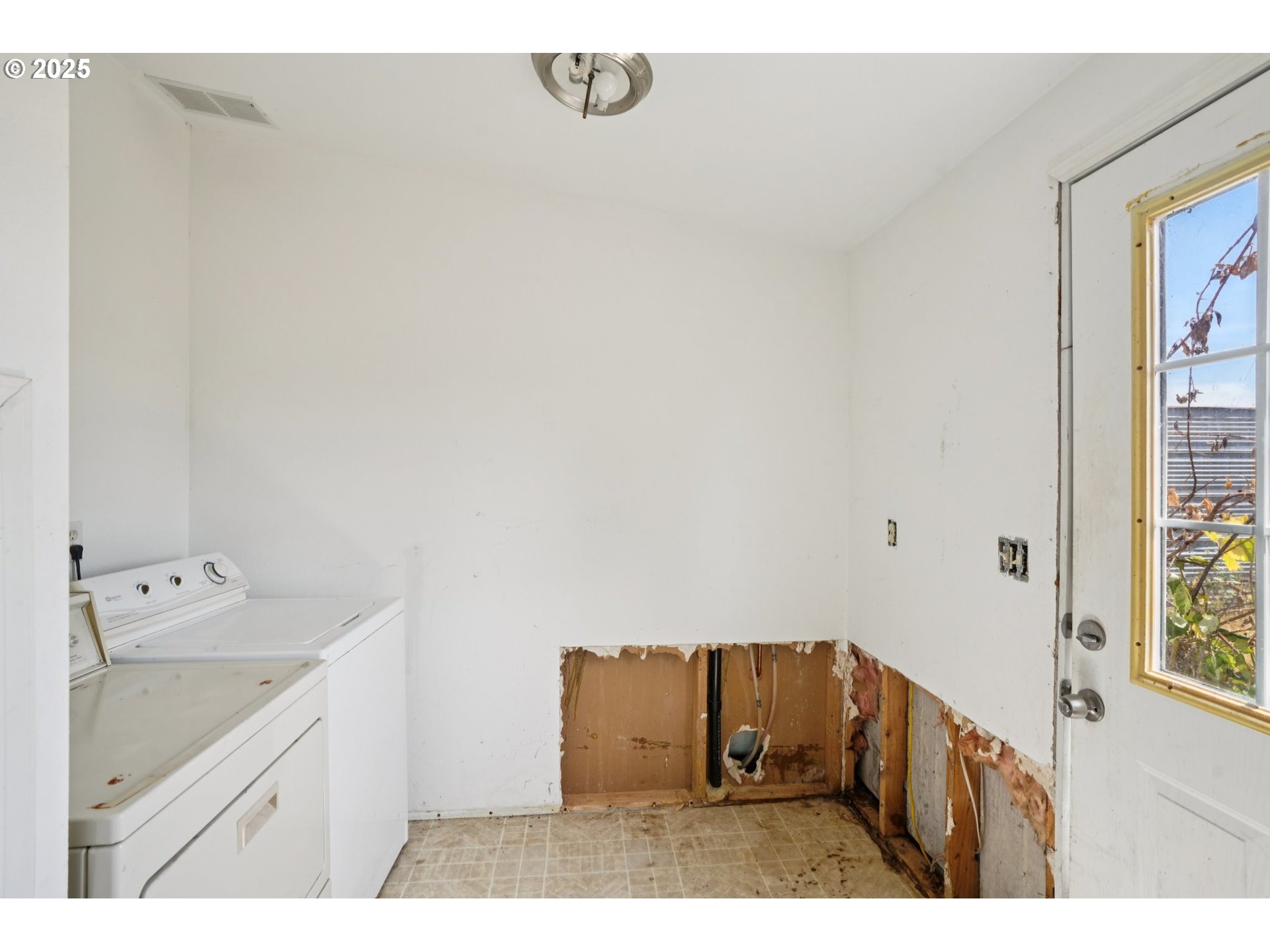6696 Little Road Southeast Turner, OR 97392 - Photo 18 of 31 Gallery Image 18