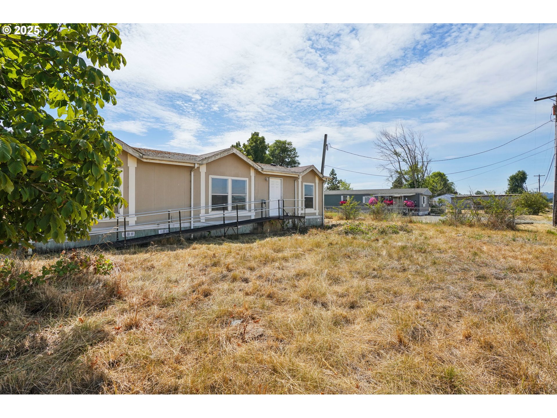 6696 Little Road Southeast Turner, OR 97392 - Photo 2 of 31 Gallery Image 2