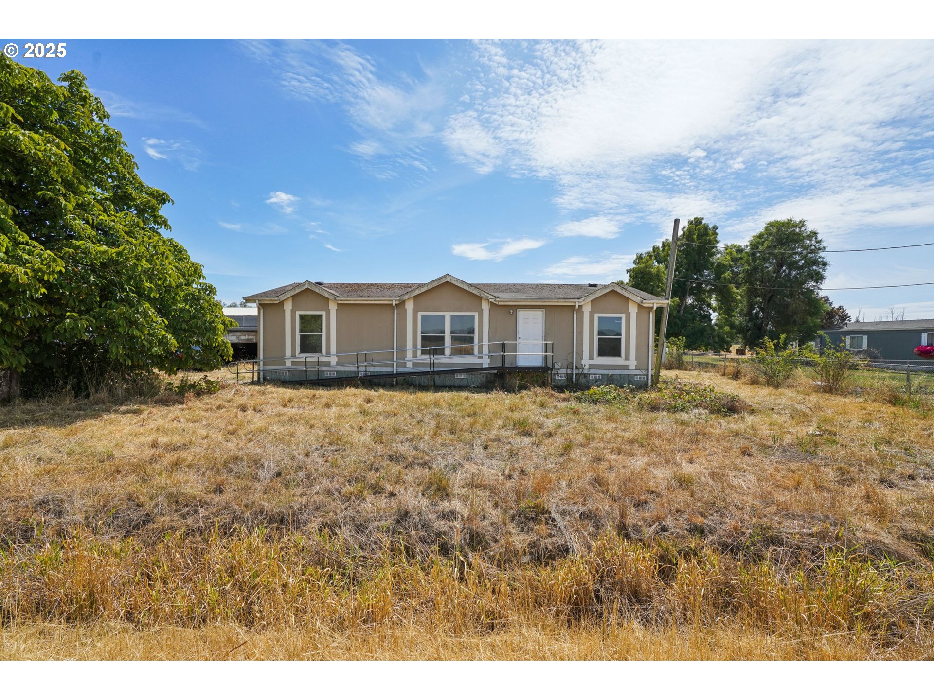 6696 Little Road Southeast Turner, OR 97392 - Photo 3 of 31 Gallery Image 3