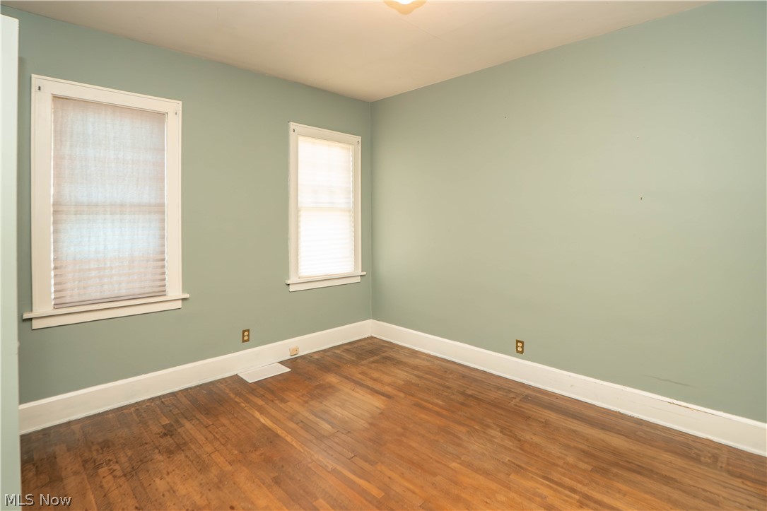 1131 Broad Avenue Northwest Canton, OH 44708 - Photo 12 of 25 Bedroom 1