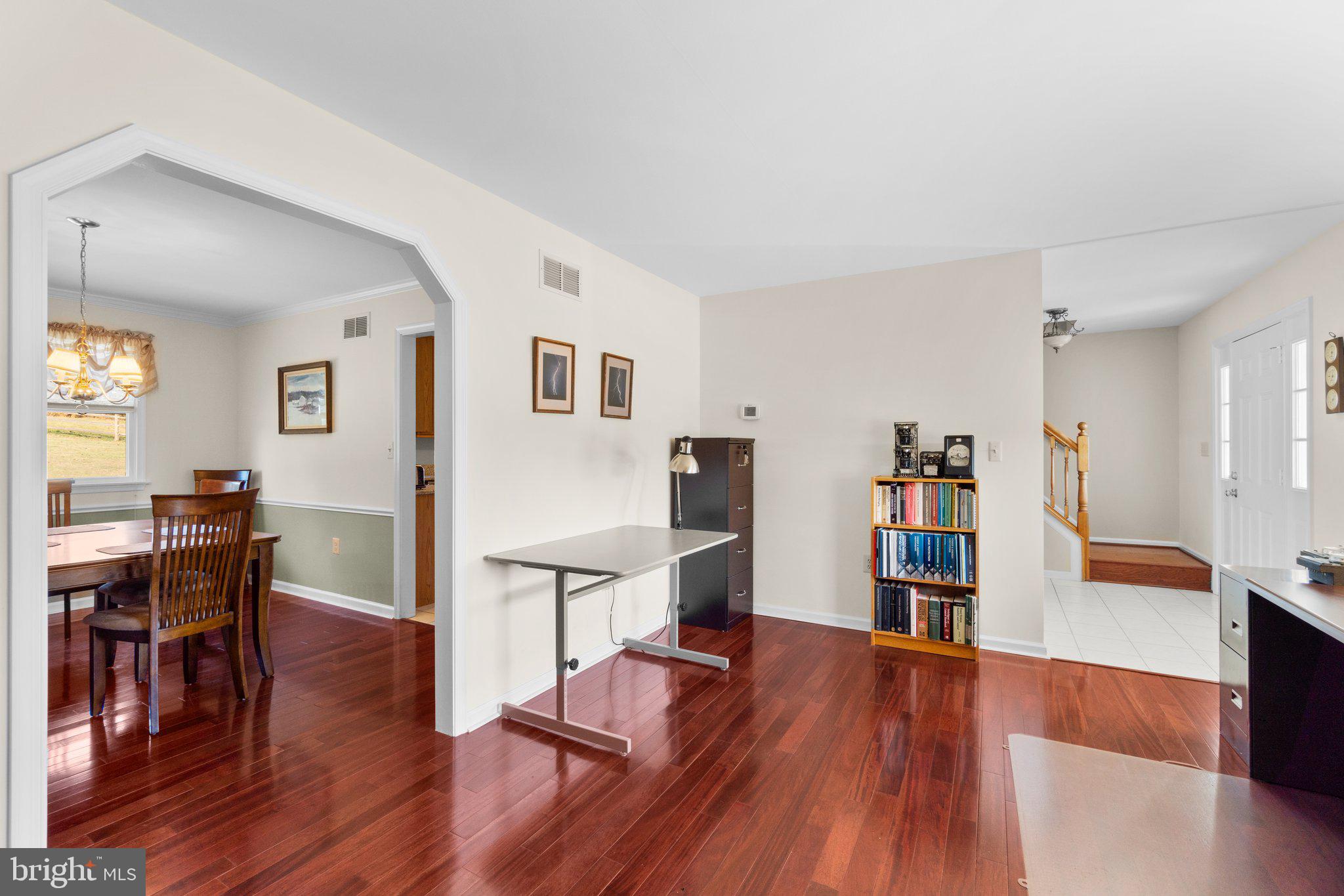 2690 Leslie Road Mount Airy, MD 21771 - Photo 6 of 46 Gallery Image 6