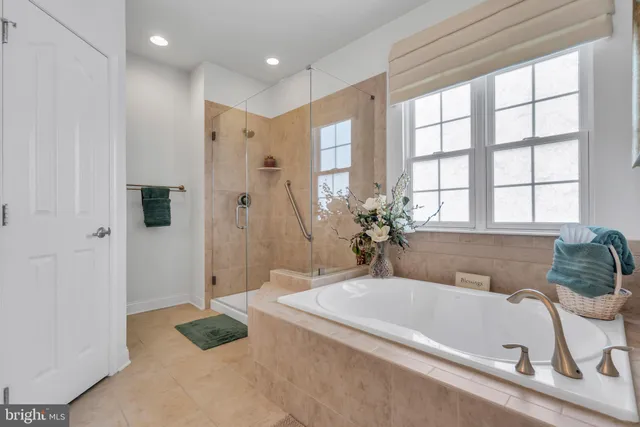 $859,000 | 11 Beach Haven Way, Waretown, NJ 08758