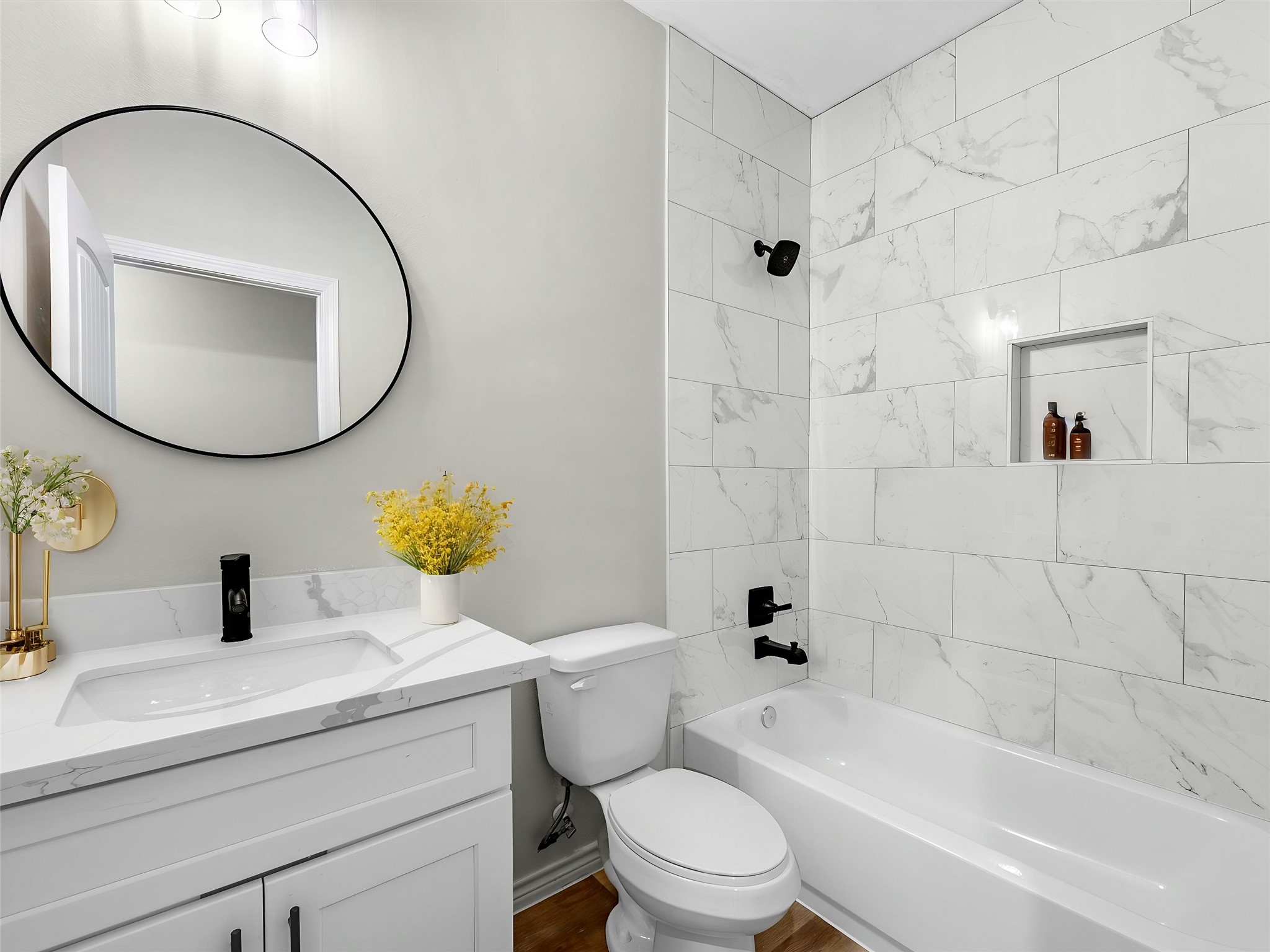 1319 West Bell Street Houston, TX 77019 - Photo 32 of 50 *Note* This photo is virtually staged*