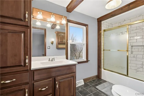 $299,000 | 2178 Canal Road, Camillus, NY 13112