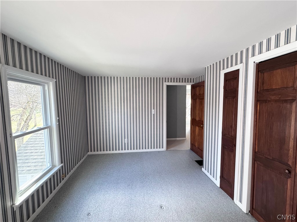 2178 Canal Road Camillus, NY 13112 - Photo 15 of 28