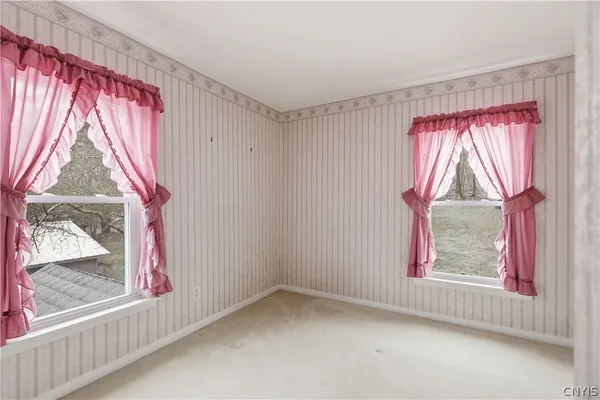 $299,000 | 2178 Canal Road, Camillus, NY 13112