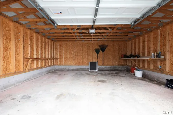 $299,000 | 2178 Canal Road, Camillus, NY 13112