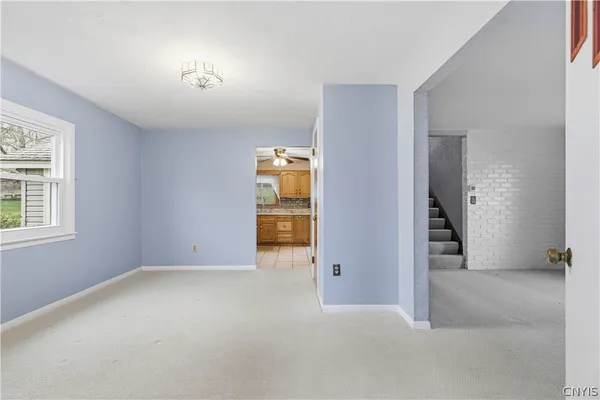 $299,000 | 2178 Canal Road, Camillus, NY 13112