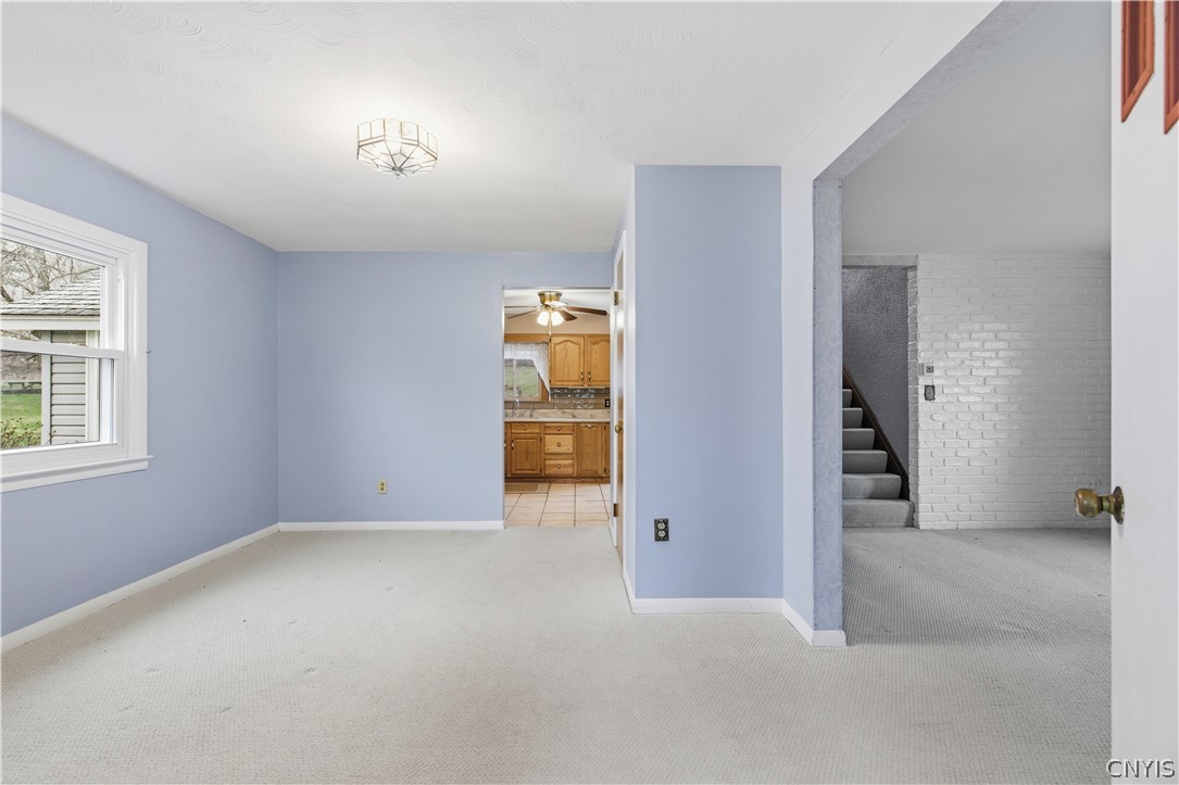 2178 Canal Road Camillus, NY 13112 - Photo 9 of 28