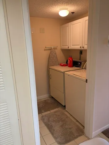 $2,100 | 7260 Kinghurst Drive, Unit 107, Delray Beach, FL 33446